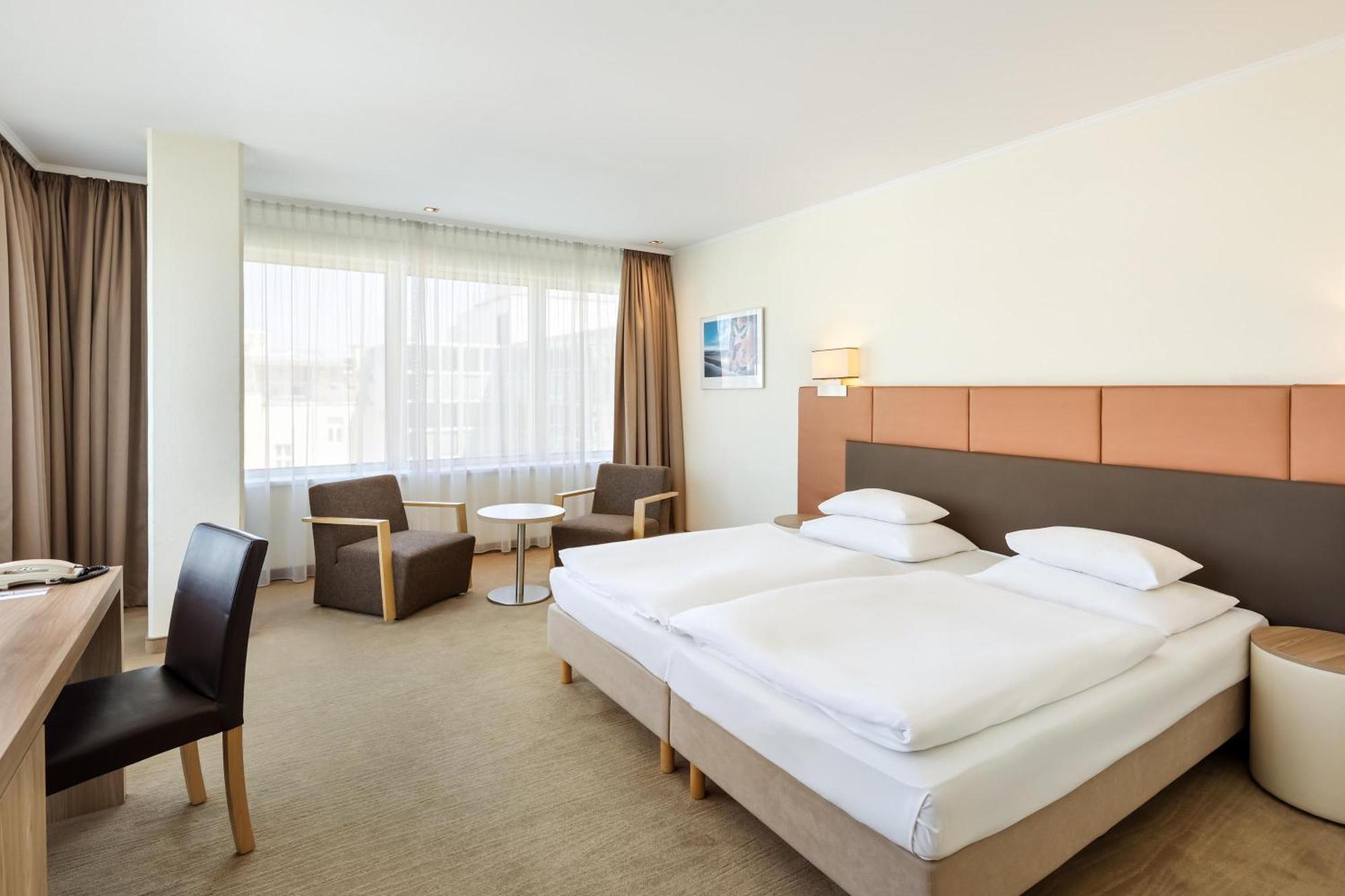 Austria Trend Schillerpark 4*